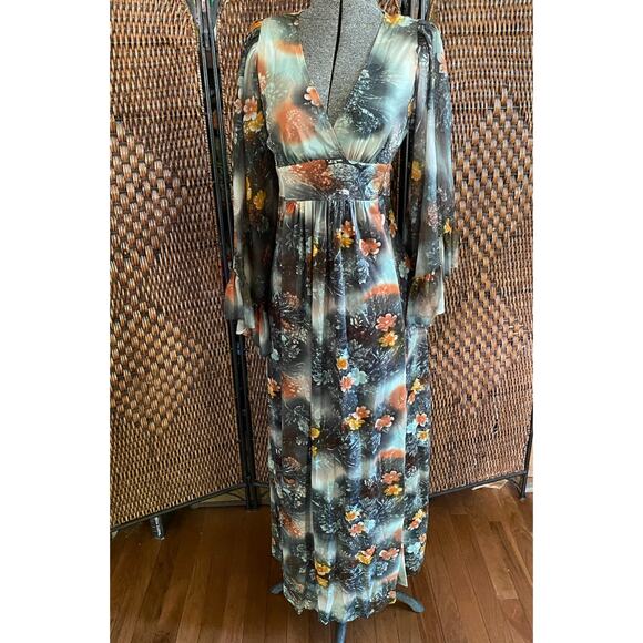 Vintage Dresses & Skirts - Size XS//Vintage 60s Angel Sleeve Maxi Dress